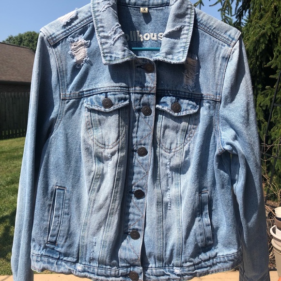 Dollhouse Jackets & Blazers - DOLLHOUSE DISTRESSED DENIM JACKET Size 1X